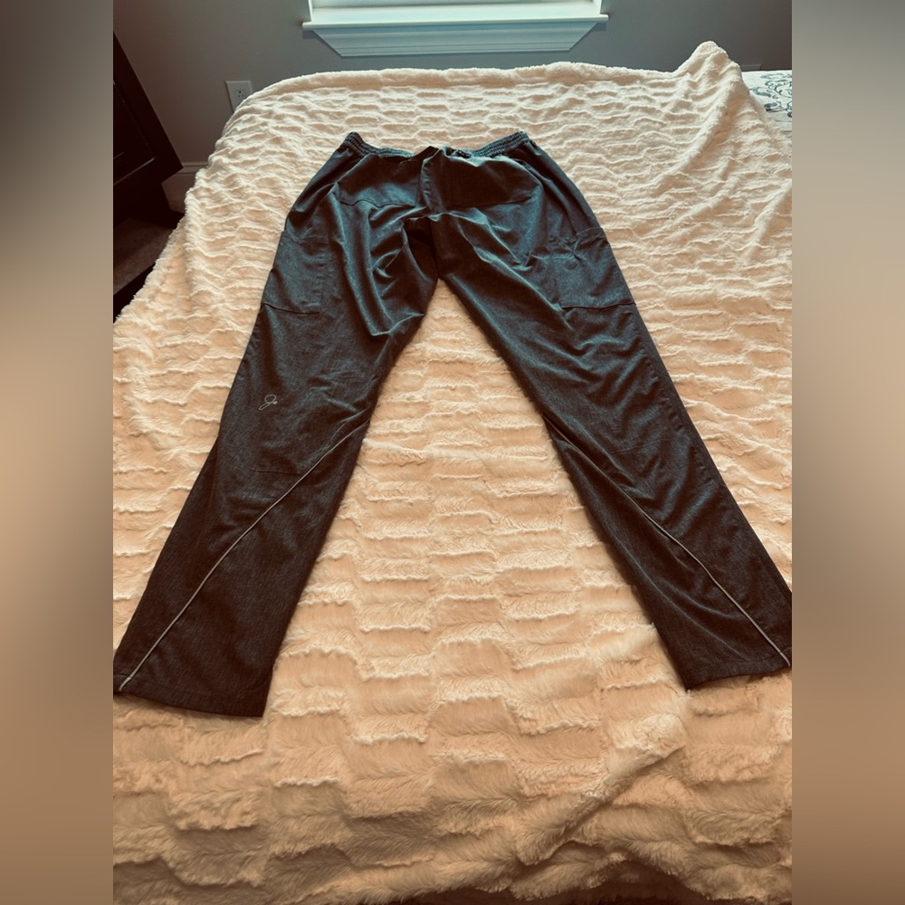 Janus gray scrub pants. Athletic type material